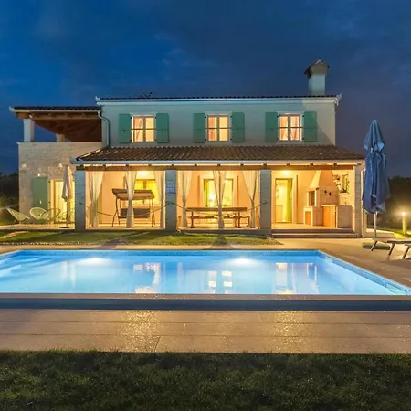 Holiday home Stella Polaris *